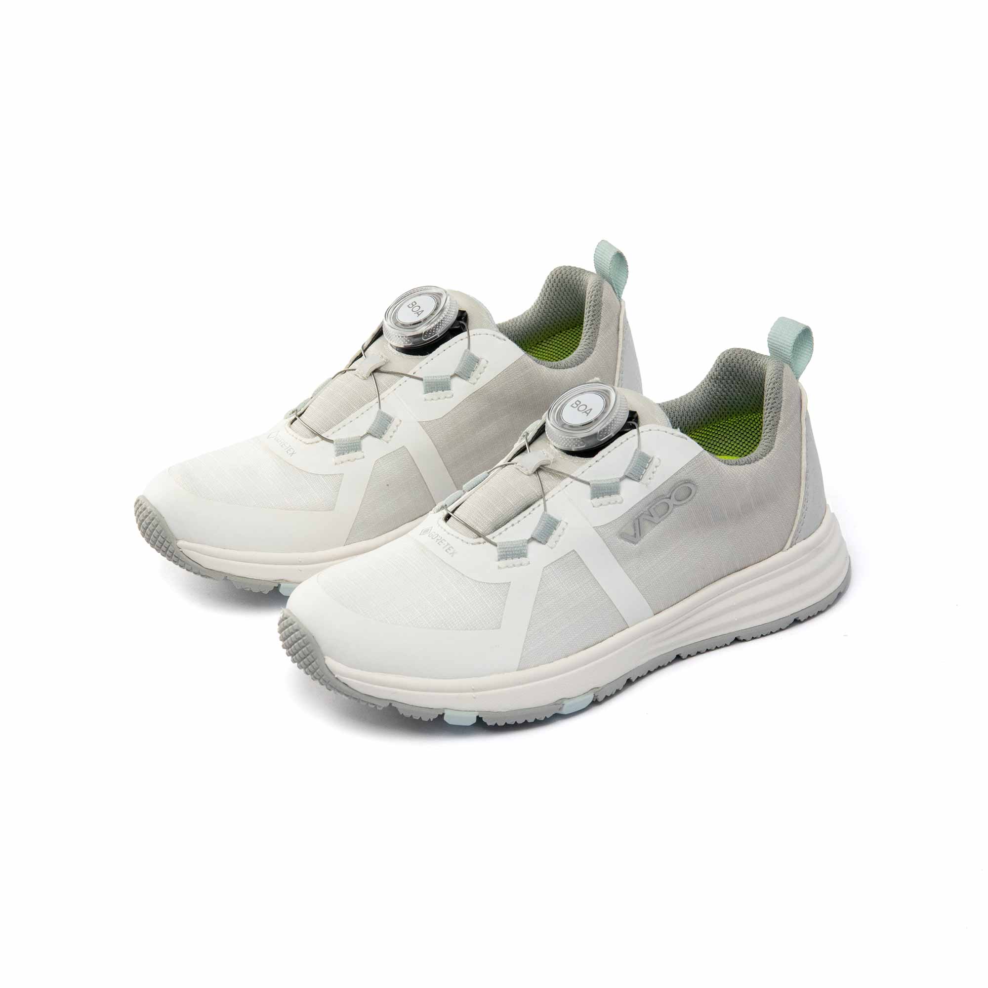 Premium Kinderschuh VADO FRESH Lo BOA GTX off white 45-Grad-Ansicht