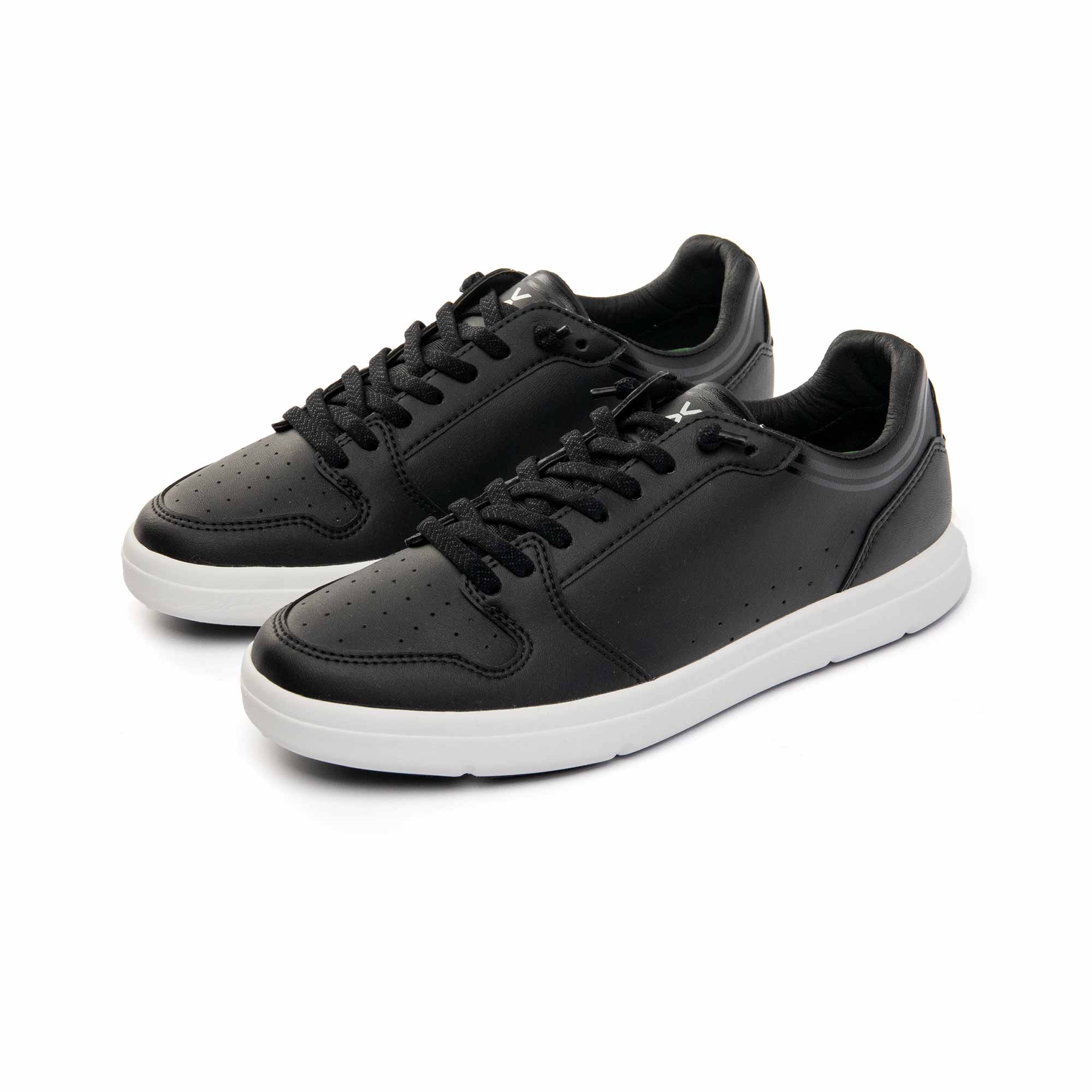 Sneaker COURT V Black Damen VADO 45-Grad-Ansicht
