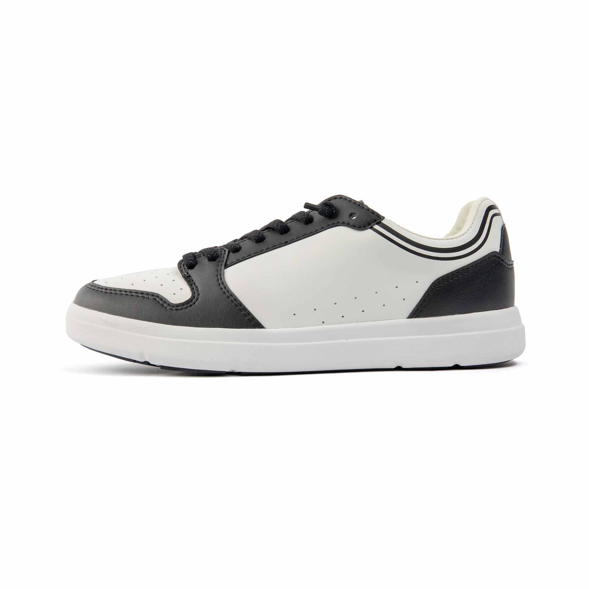 Sneaker COURT V Black Offwhite Damen VADO Seitenansicht