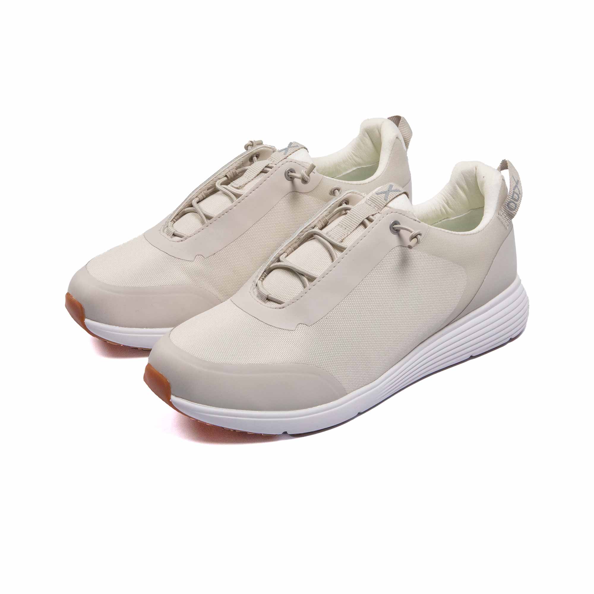 VADO Damen Sneaker TRAINER II beige 45-Grad-Ansicht