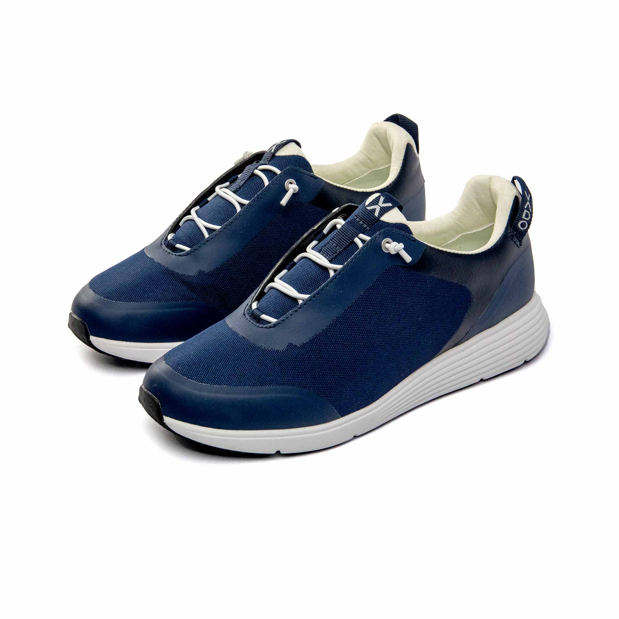VADO Damen Sneaker TRAINER II navy 45-Grad-Ansicht