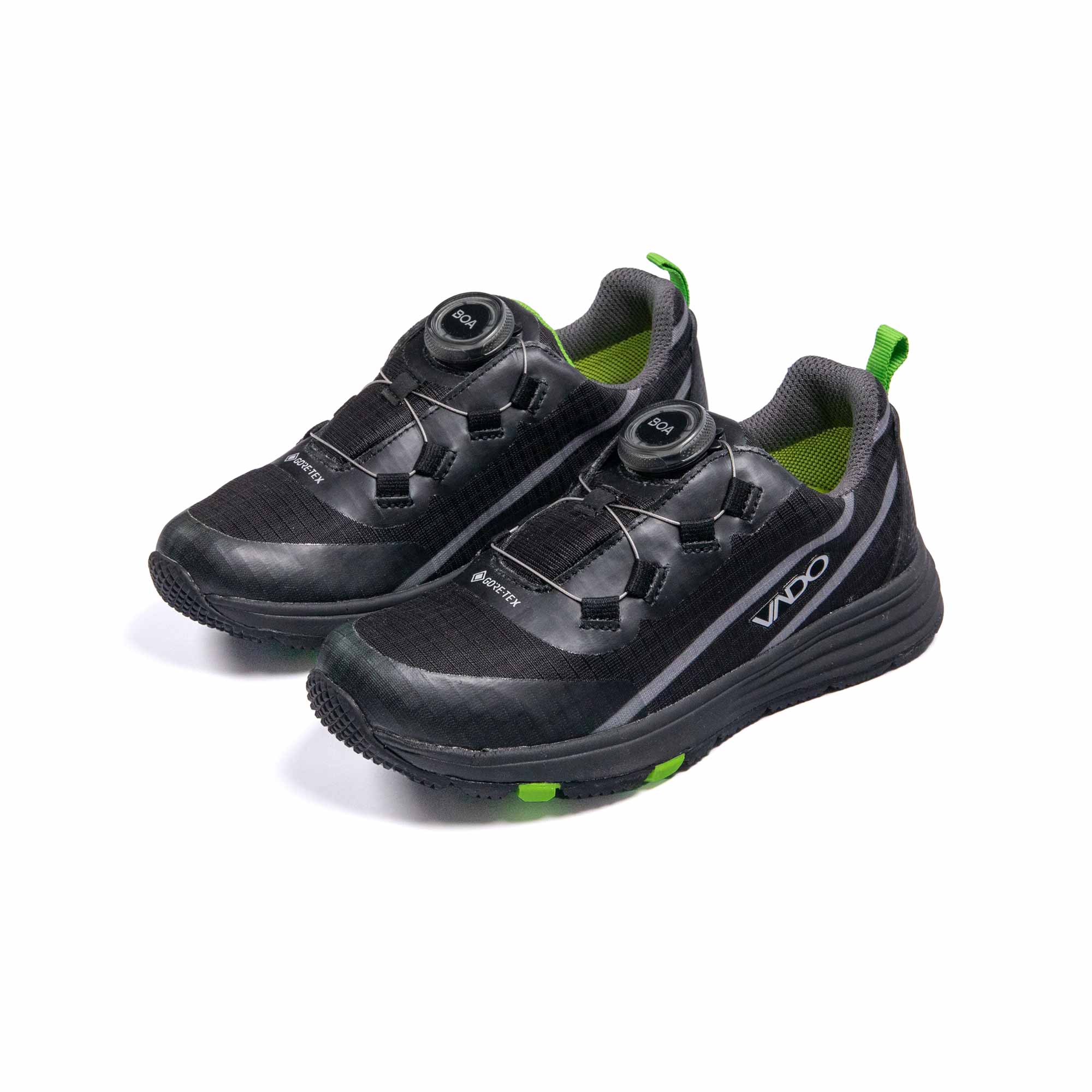 VADO Kinderschuh Sneaker schwarz SKY Lo BOA Gore-Tex 45-Grad-Ansicht