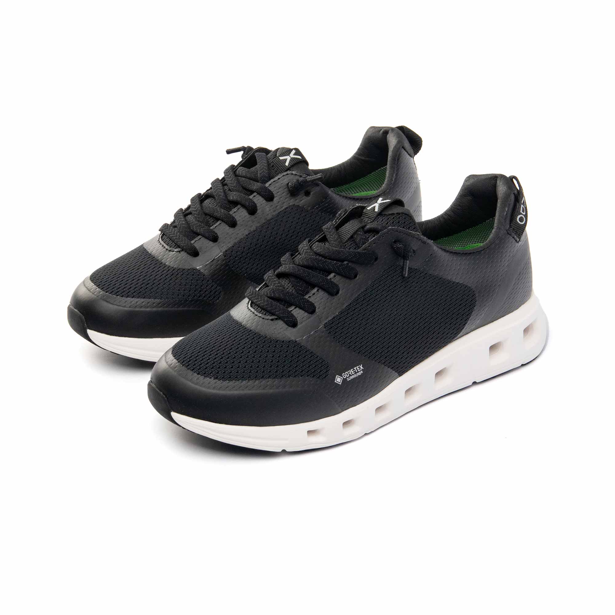 Premium Low Sneaker Damen VADO BREEZE I Gore-Tex Surround black 45-Grad-Ansicht