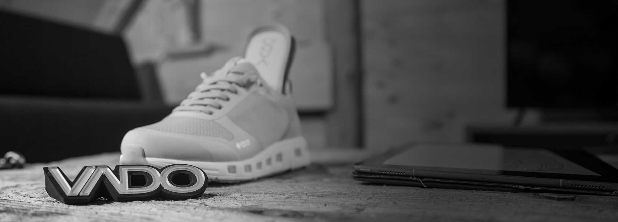 VADO Sneaker